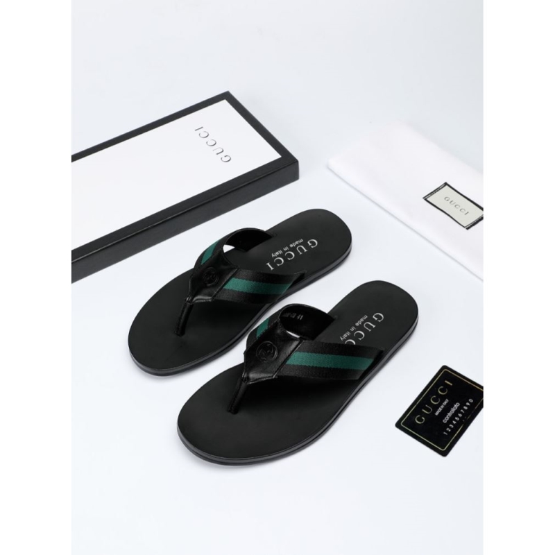 G*u*i slippers